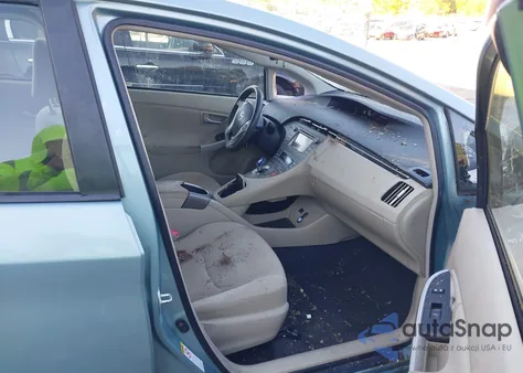 2013 Toyota Prius Two z USA, uszkodzony, nr VIN JTDKN3DU5D5664022